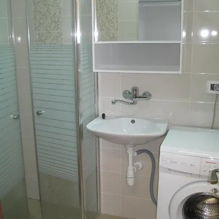 Apartments Petah Tiqwa - Bar Kochva Street Petach Tikva Room photo